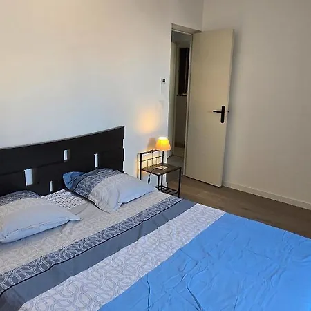 T6 Centre Apartment